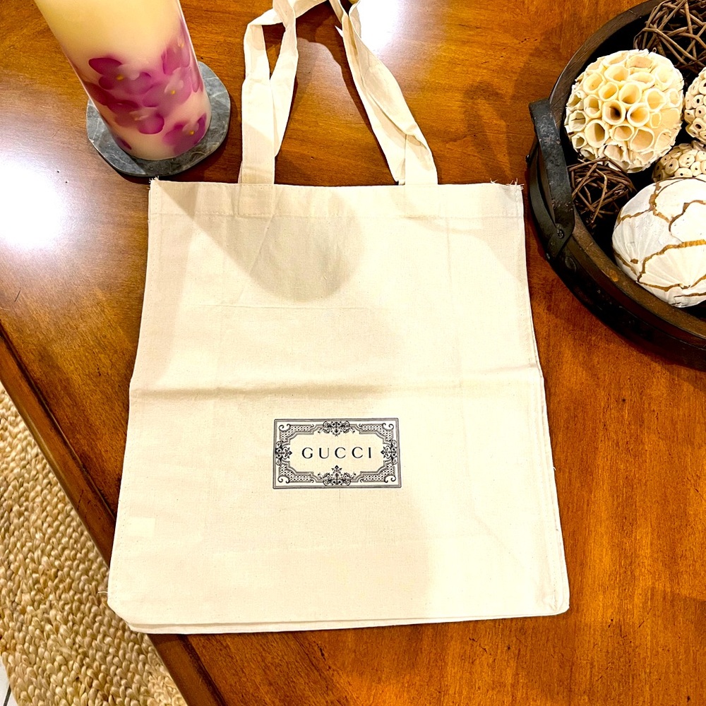 Gucci tote/dust bag